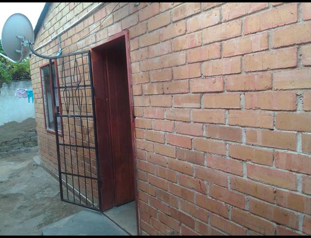 12 BEDROOM HOUSE FOR SALE IN WESTENBURG